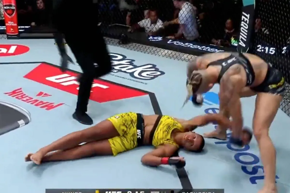 Monsterlijke klap! Zombie Girl sloopt tegenstander op UFC Vegas 104