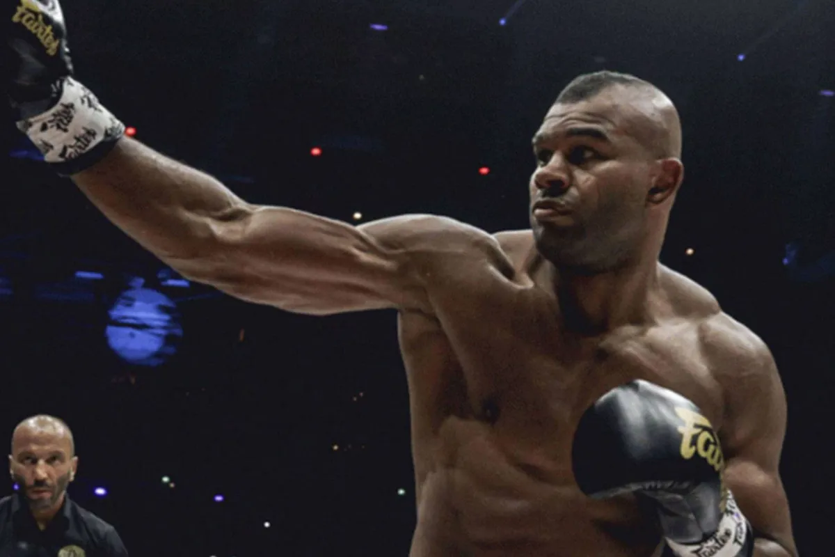 Komt Alistair Overeem toch nog één keer terug? Niemand is veilig!