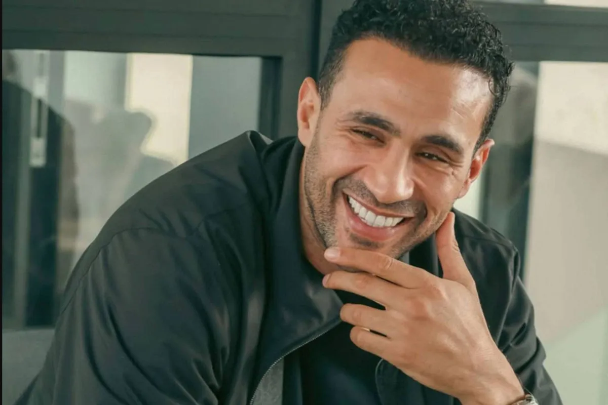 Badr Hari gespot bij Glory 99 toernooi en fans gaan los - vecht hij toch mee?