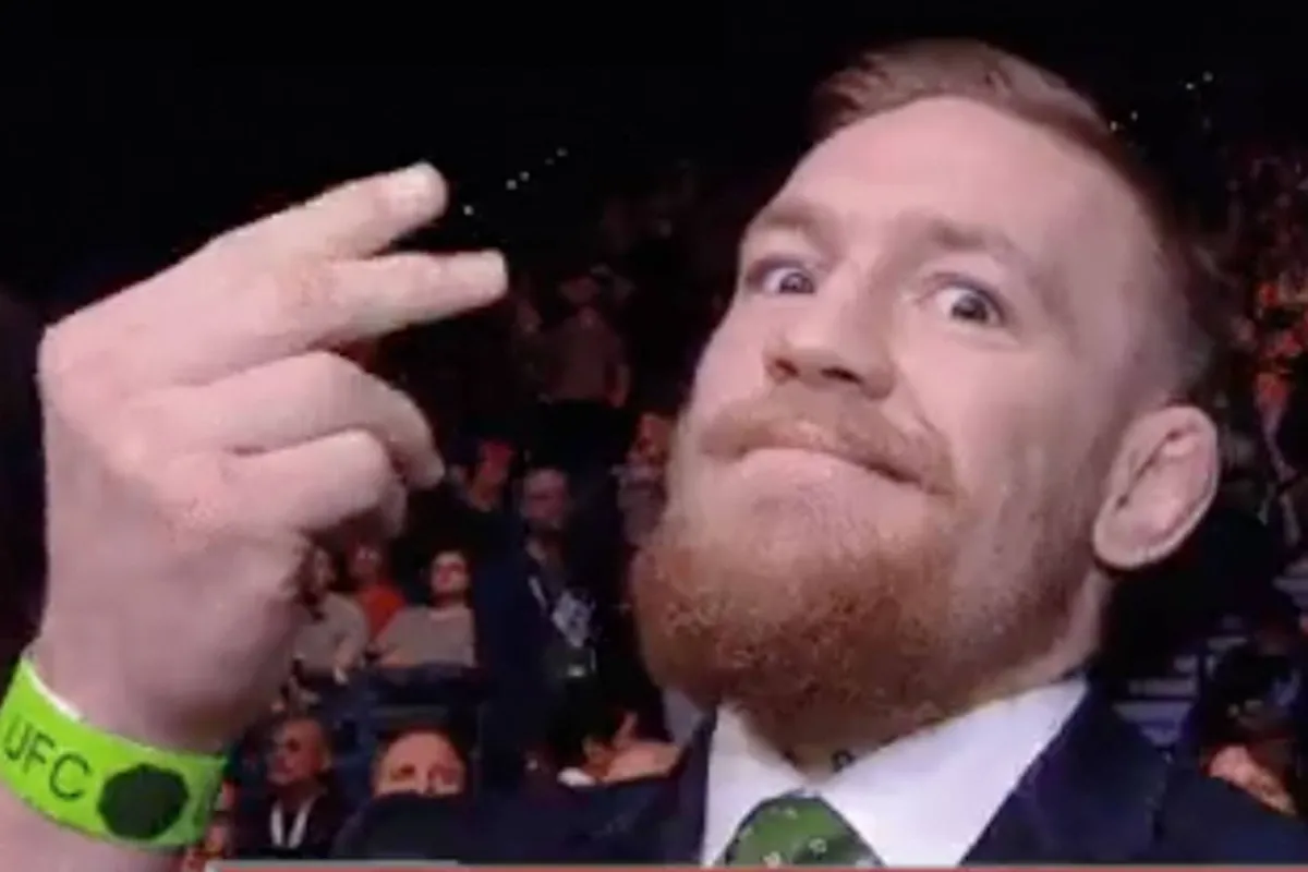 UFC ster McGregor jankt online na gigantische blunder: 'Ik krijg het wel terug'
