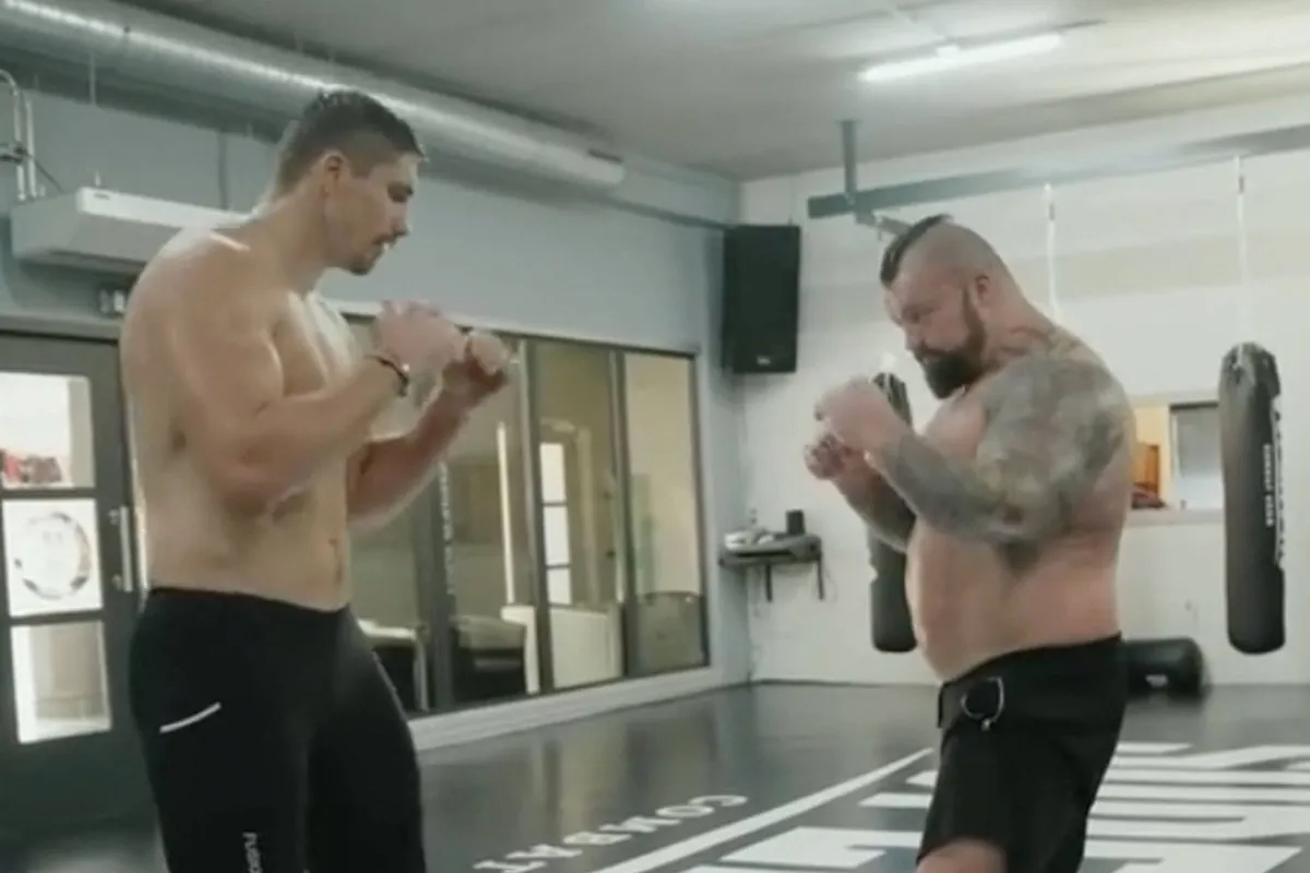 Rico Verhoeven hielp Eddie Hall aan snelle winst - Het geheim achter bliksemzege!