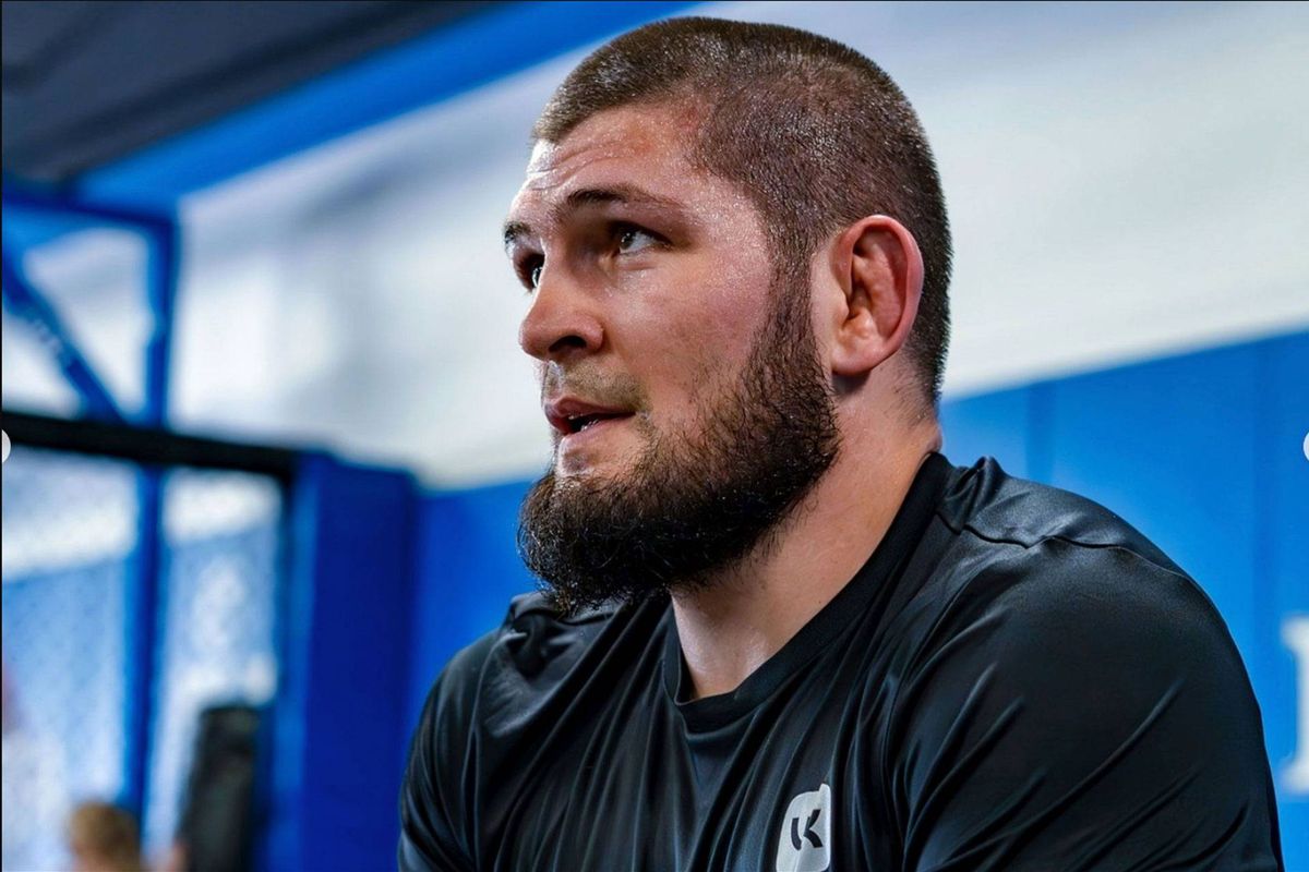 Vechticoon Khabib noemt UFC ster Topuria een ‘niemand’ – fans reageren massaal