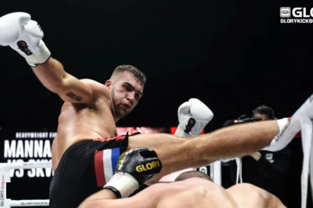 Hij versloeg Plazibat en Big Sexy! Vechtmachine Mannaart keert na 5 jaar terug