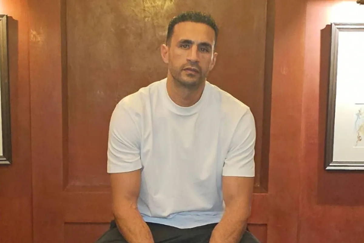 Badr Hari: ‘Bedankt lieve meiden, moge Allah jullie beschermen’