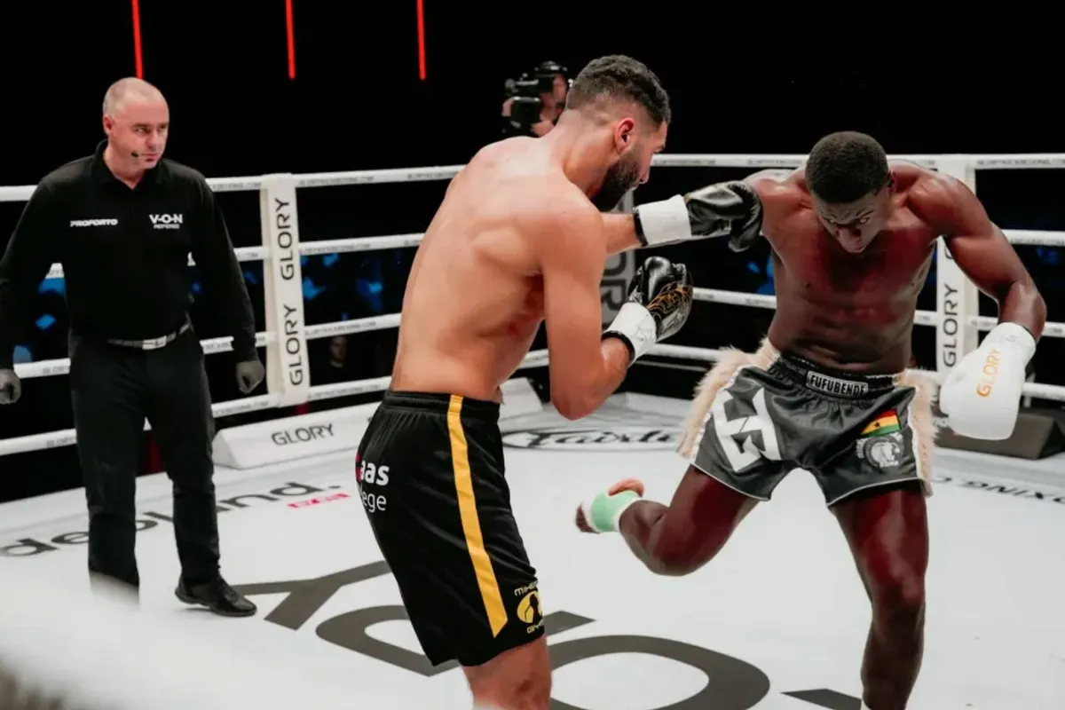 Beruchte Calf Kick sloopt Glory vechters - is het wel officieel toegestaan?