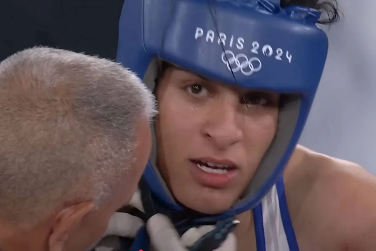 De klok tikt! Omstreden Khelif zorgt voor hevig protest in Eindhoven - bokswereld zwijgt