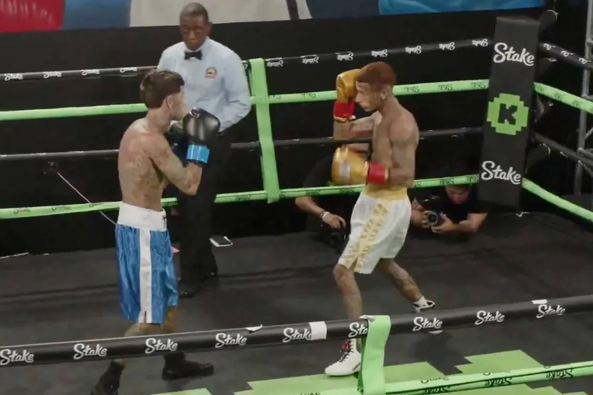 Pijnlijk! Bokspartij TikTokers Island Boys eindigt in blunder - Chaos en boze fans