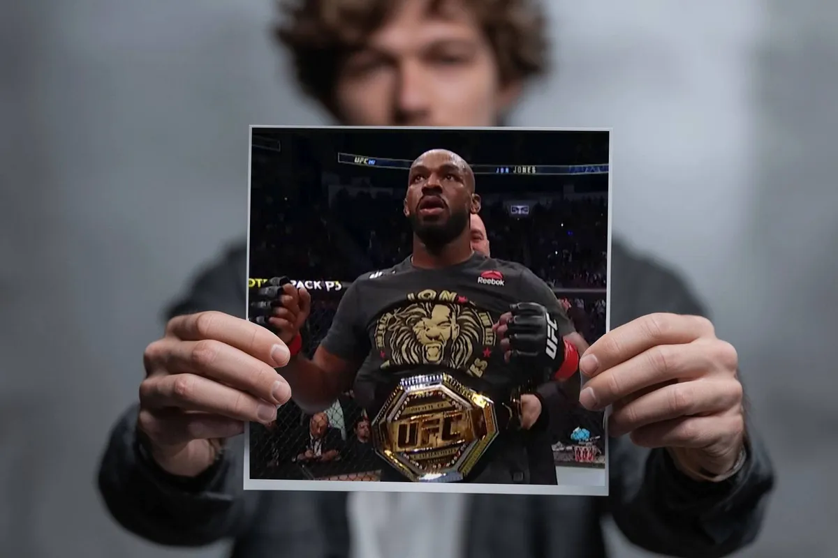 Fans starten Petitie tegen UFC kampioen Jones - we zijn het zat!