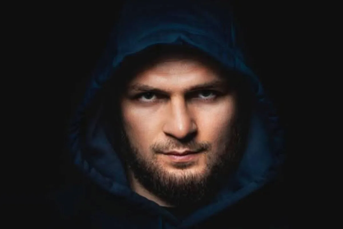 Heftig! UFC ster Khabib's eerbetoon aan vader raakt miljoenen fans wereldwijd