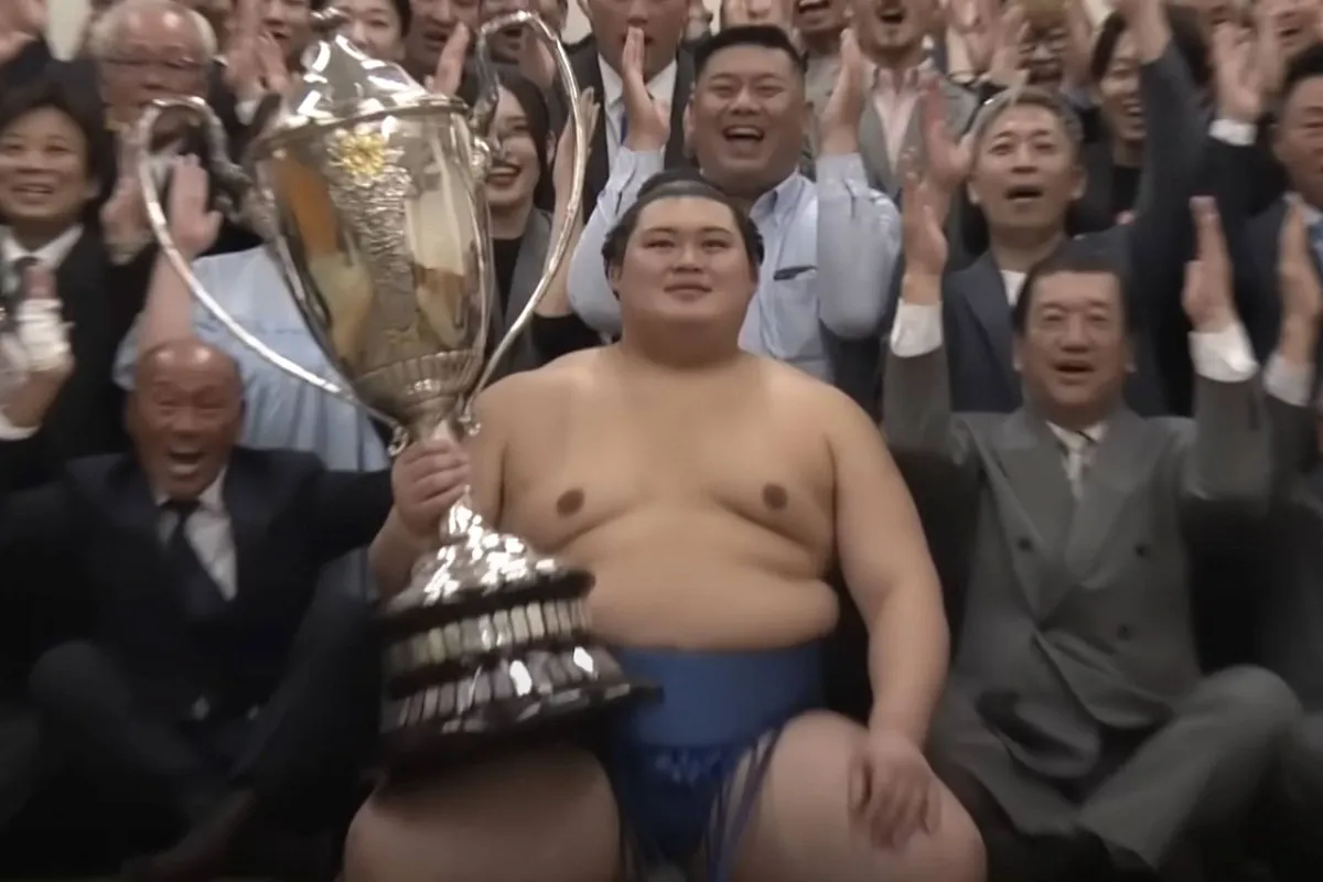 De comeback van sumo in Japan: nieuwe yokozuna schrijft geschiedenis
