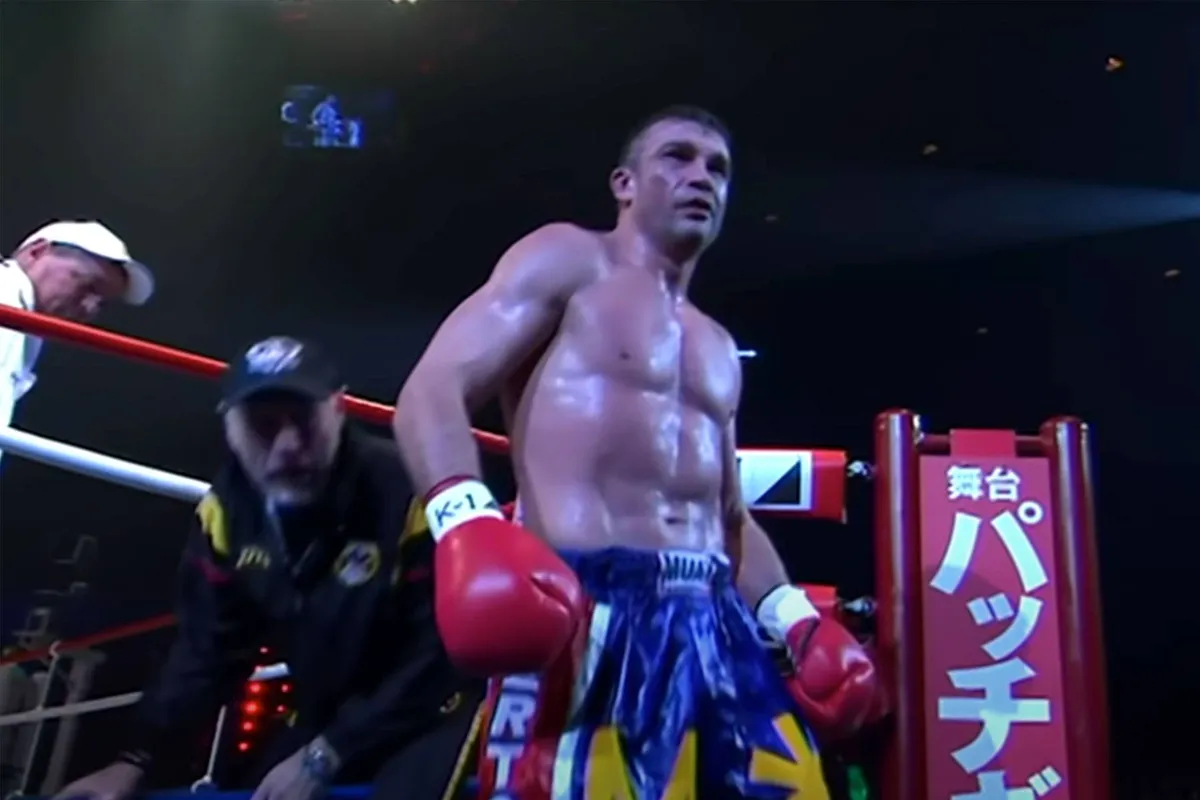 Peter Aerts sloopt Gökhan Saki in K-1 gevecht: Niemand zag dit aankomen!