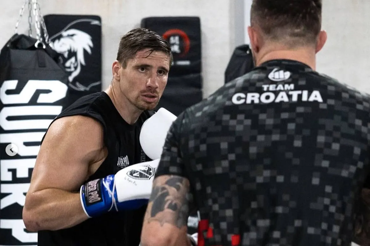 Rico Verhoeven haalt grof geschut in huis - dit is zijn antwoord op Vakhitov!