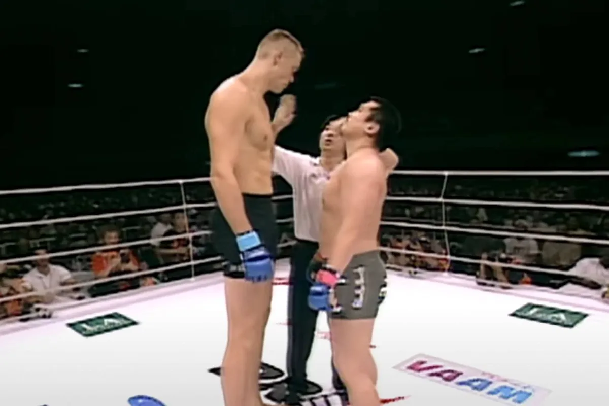 Nederlandse legende in meest oneerlijke gevecht ooit? 'Sloopt mini Japanner'