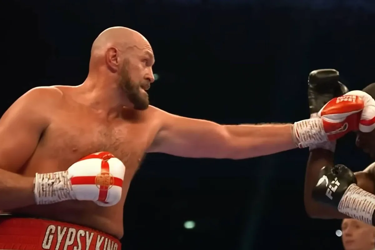 Tyson Fury krijgt wanhopig verzoek van Anthony Joshua's manager - verlos ons!