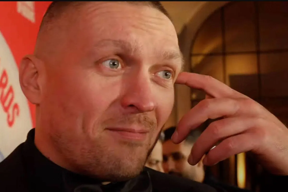 Usyk bewusteloos geslagen door paard: ‘BAM, recht op mijn hoofd’