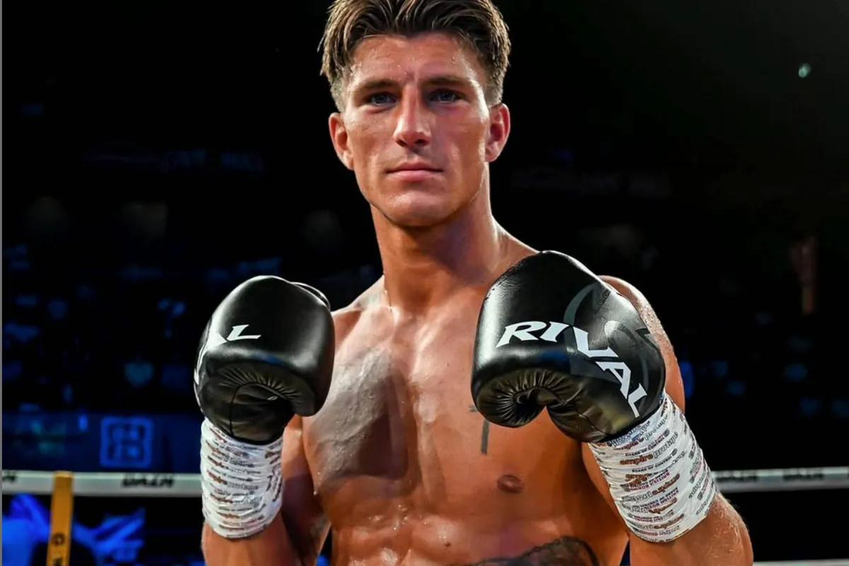 7 uit 7! Niemand houdt de Rico Verhoeven van het bokser tegen - dit is waarom