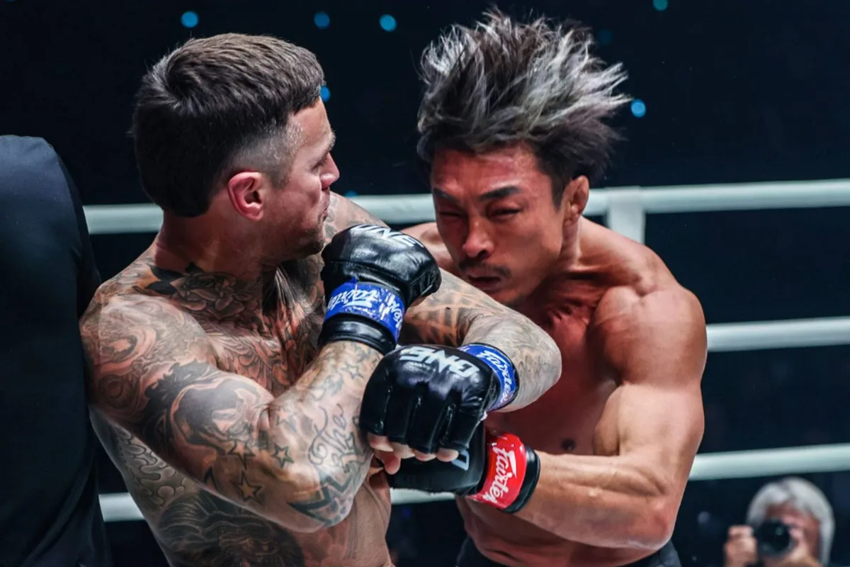 Nieky Holzken sloopt Japanner uit elkaar – fans willen meer vuurwerk