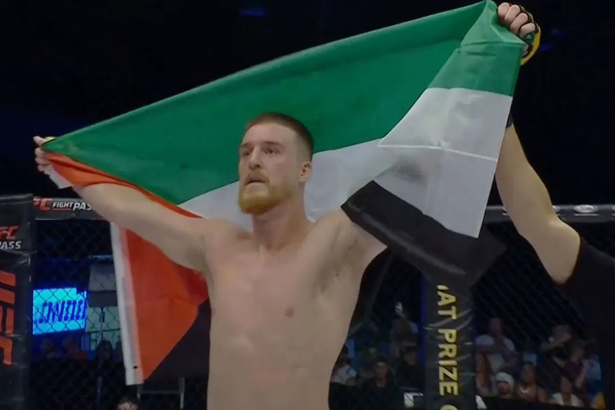 'Free Palestine!' Ierse Topvechter sloopt Israëlische rivaal - felle reacties!