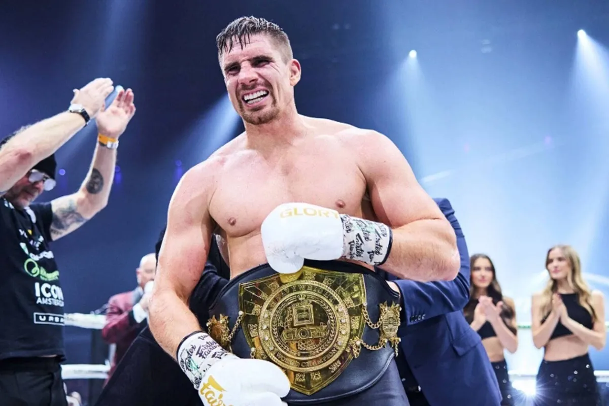 Rico Verhoeven behoudt titel tegen Vakhitov - maar niet op spectaculaire wijze