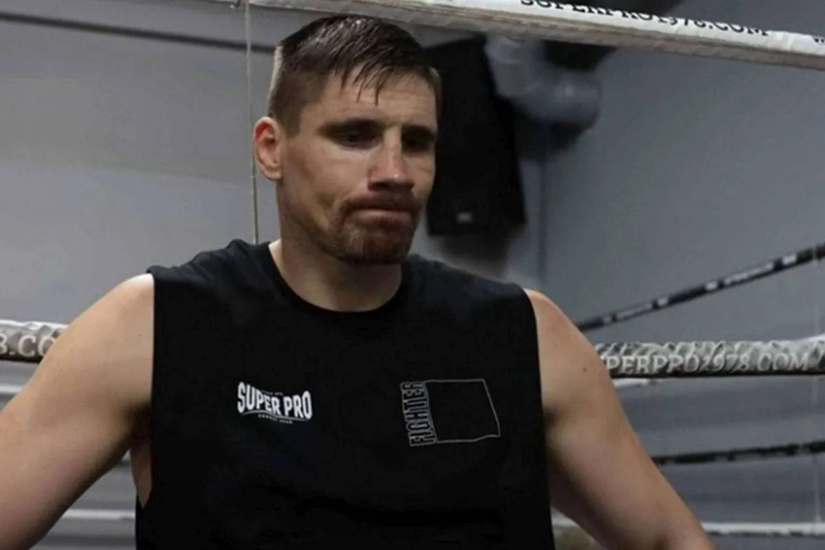 Gesmolten! Rico Verhoeven compleet onherkenbaar in sauna - wat is er gebeurt?