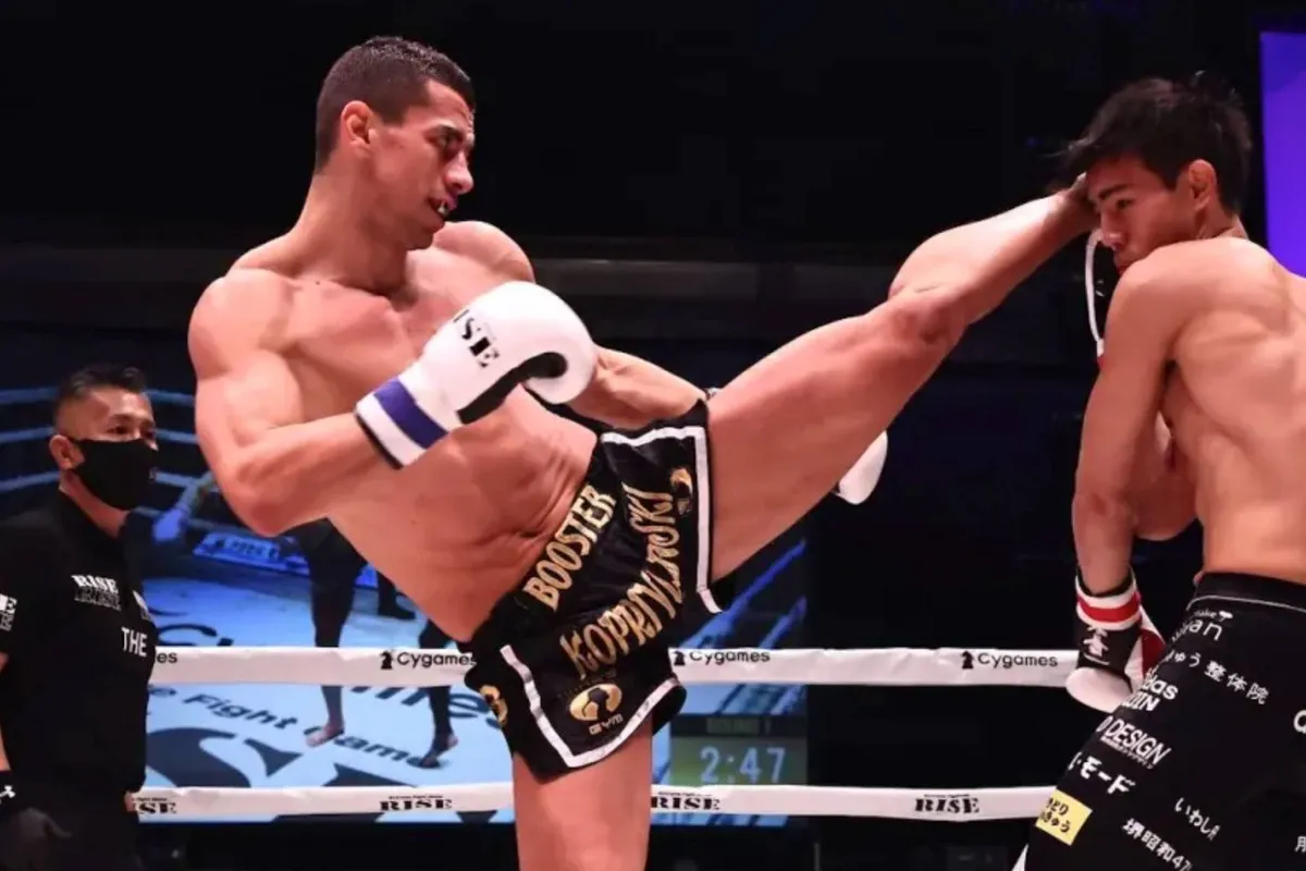 GLORY en K-1 ster Koprivlenski verrast fans met keiharde stap