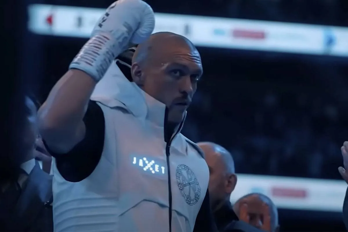 Boksicoon Usyk raakt titel kwijt - ontvangt dreigbrief met schokkend ultimatum