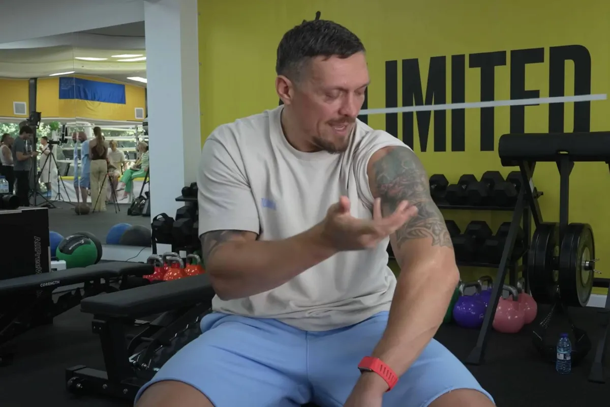 Boksheld Usyk onthult het ware verhaal achter zijn tatoeages