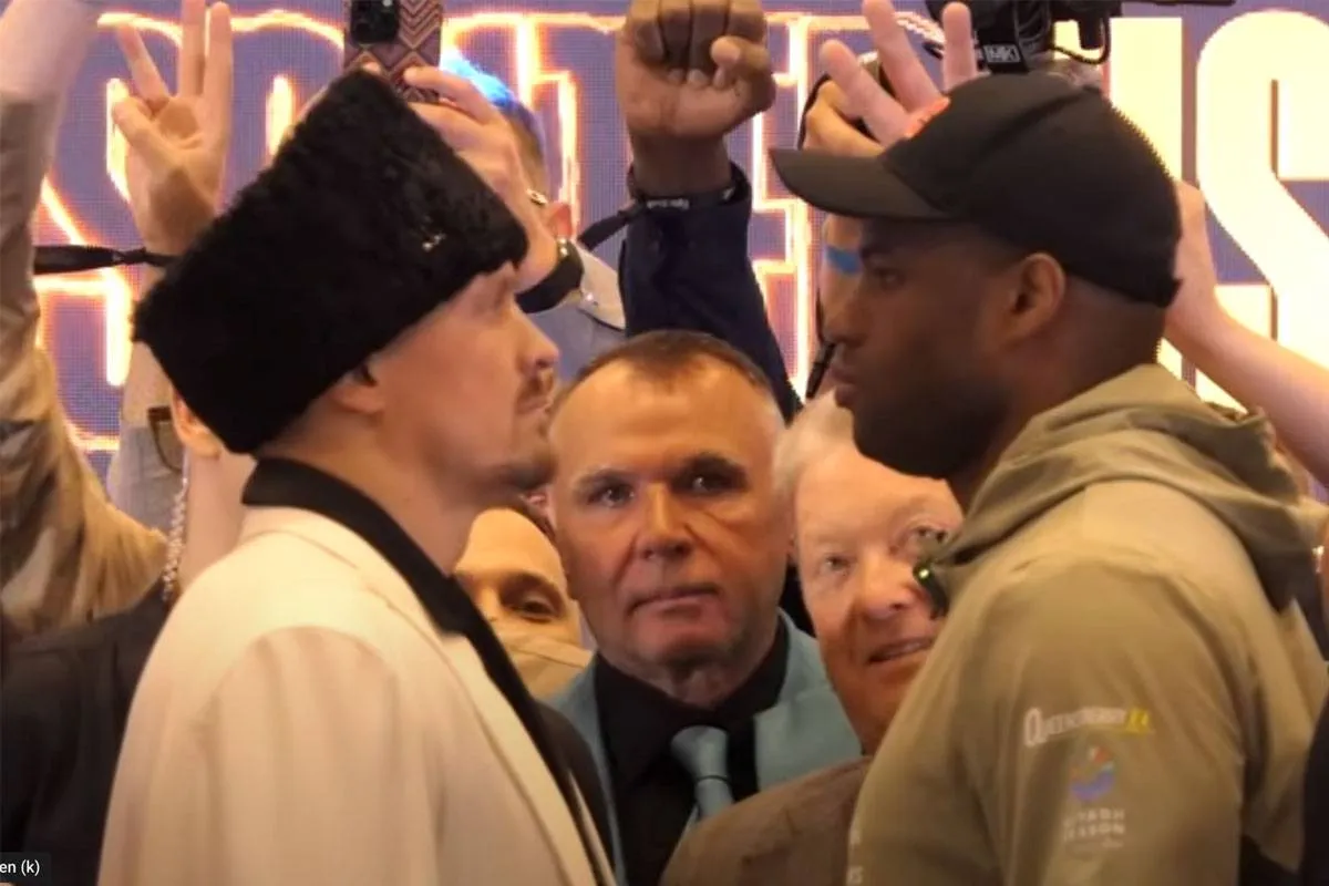 Boksclash Usyk vs Dubois 2 live te volgen: starttijd en waar te kijken info!