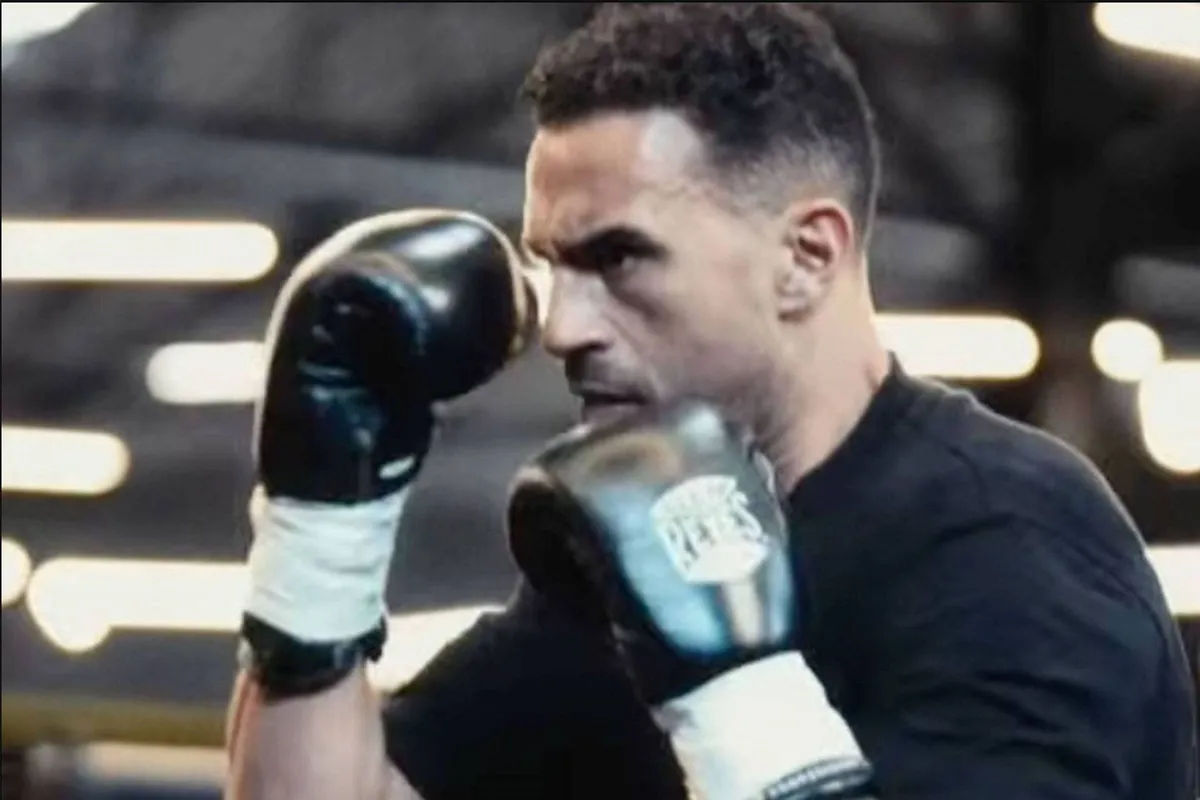 Nieuwe beelden: Badr Hari traint met neefje als een machine - komt hij terug?