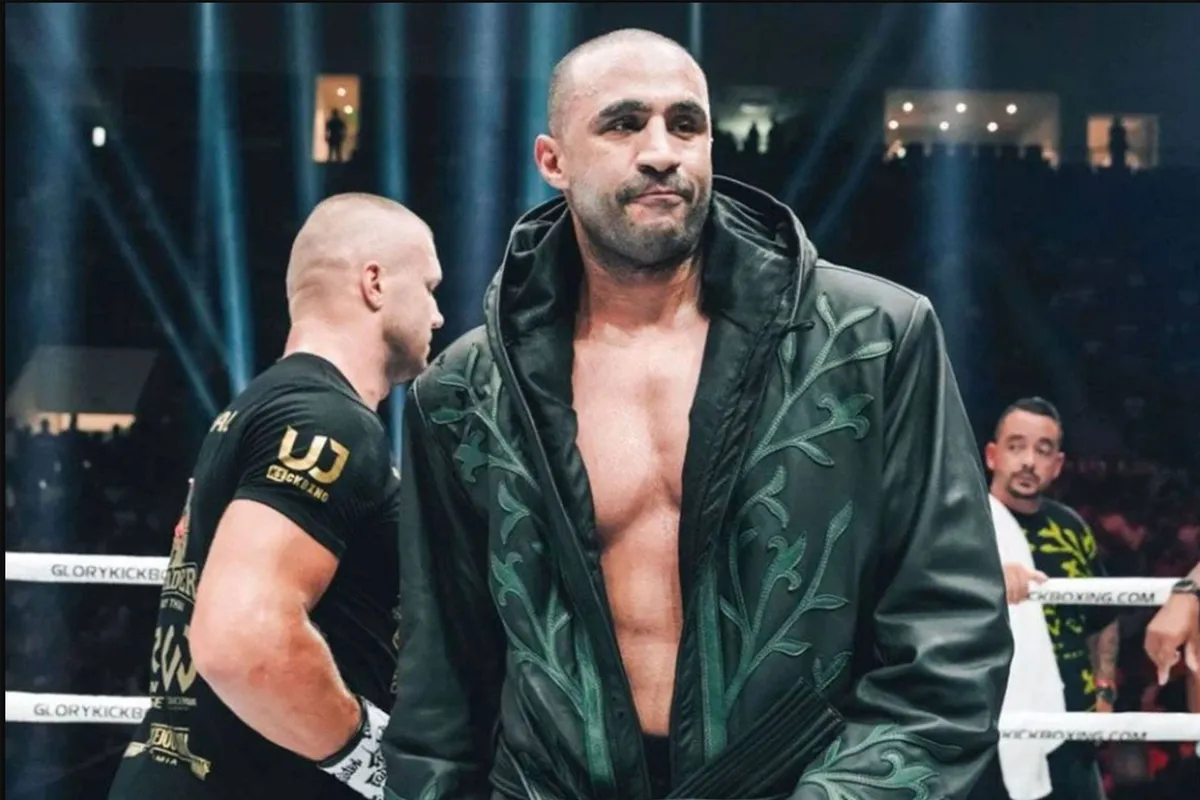 Badr Hari krijgt klap op imago - legende onthult wie écht harder sloeg