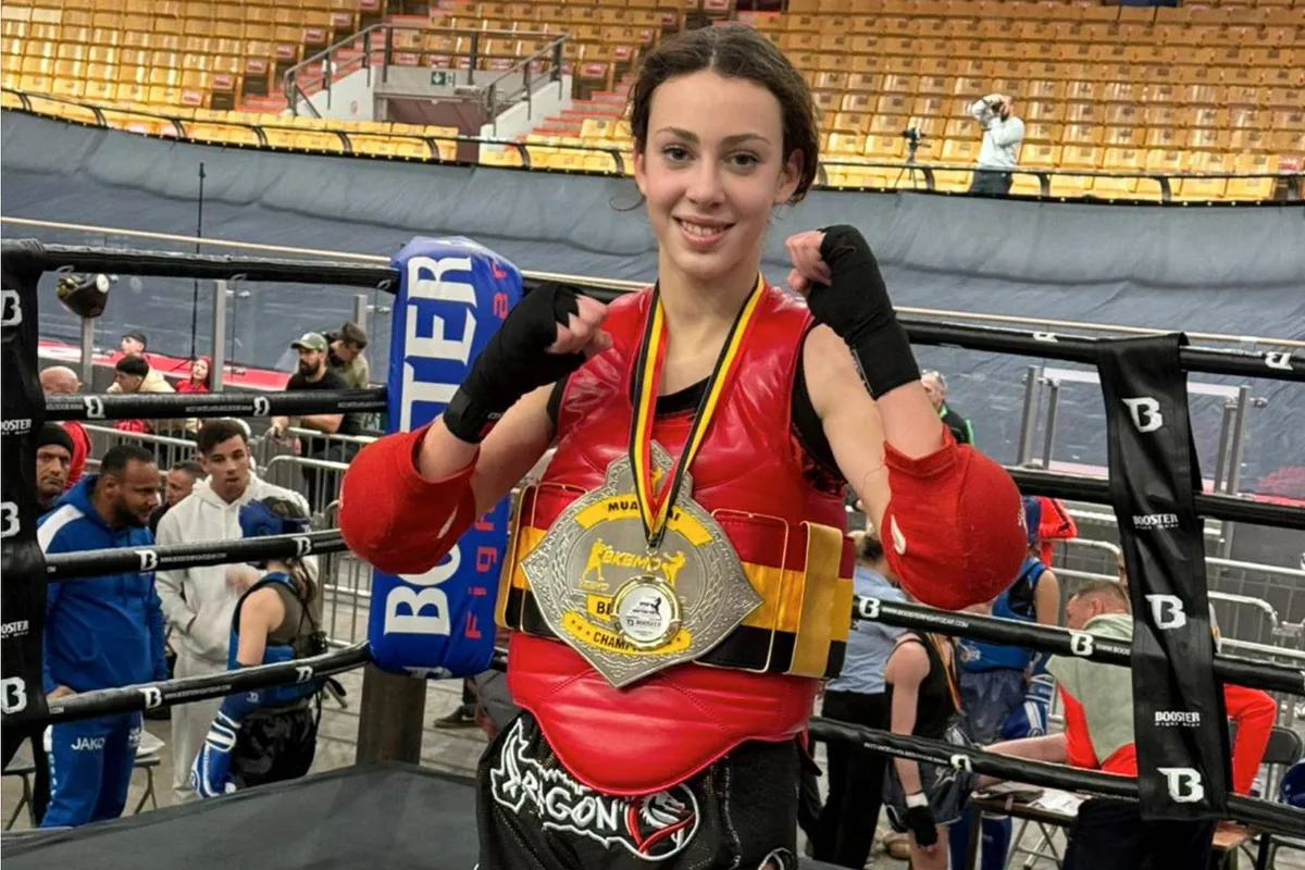 Jaimely (13) is Muay Thai kampioen in 2 landen tegelijk - en nu wacht Abu Dhabi