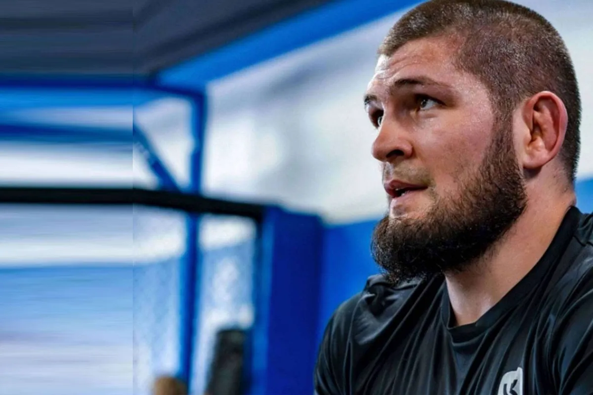 UFC icoon Khabib zorgt voor online storm met eerbetoon aan grootste boksheld ooit