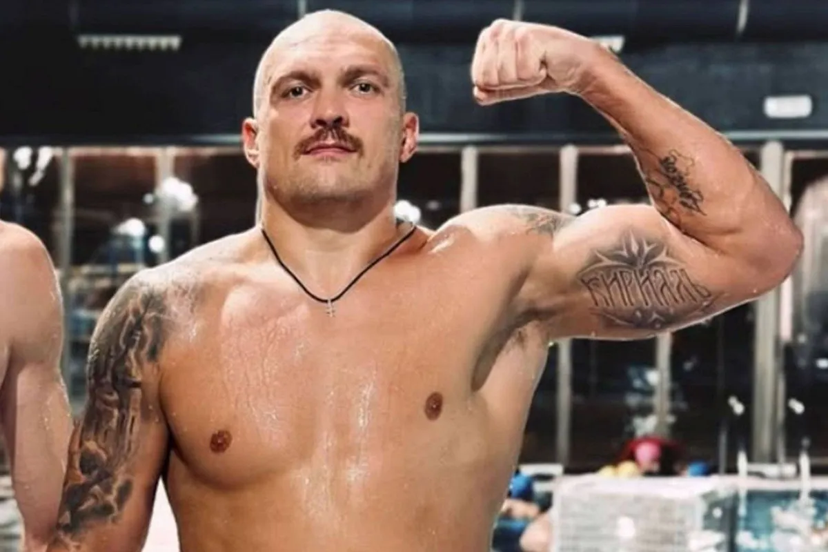 Boksheld Usyk onder vuur na controversiële video op sociale media - wat verbergt hij?