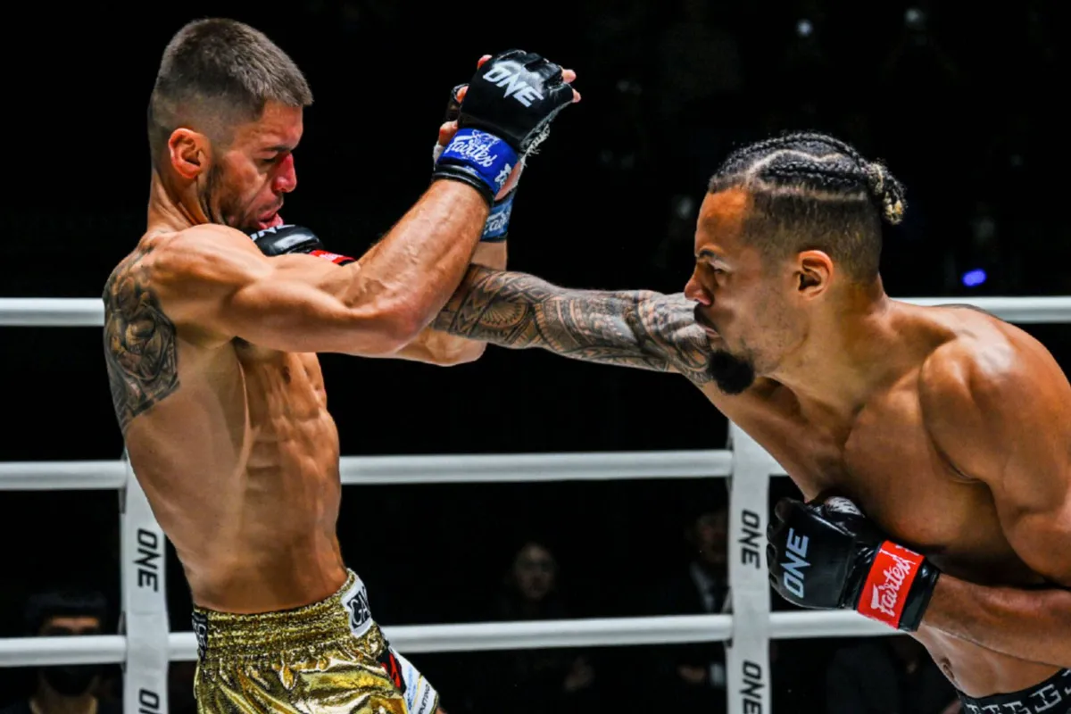 Nederlander Eersel maakt gehakt van Britse uitdager en behoudt ONE-wereldtitel