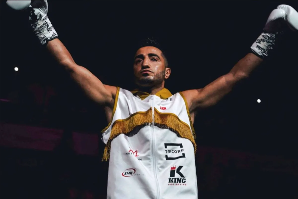 Glory's Tayfun Ozcan ruilt alles in voor nieuwe coach en Gym - met 1 doel