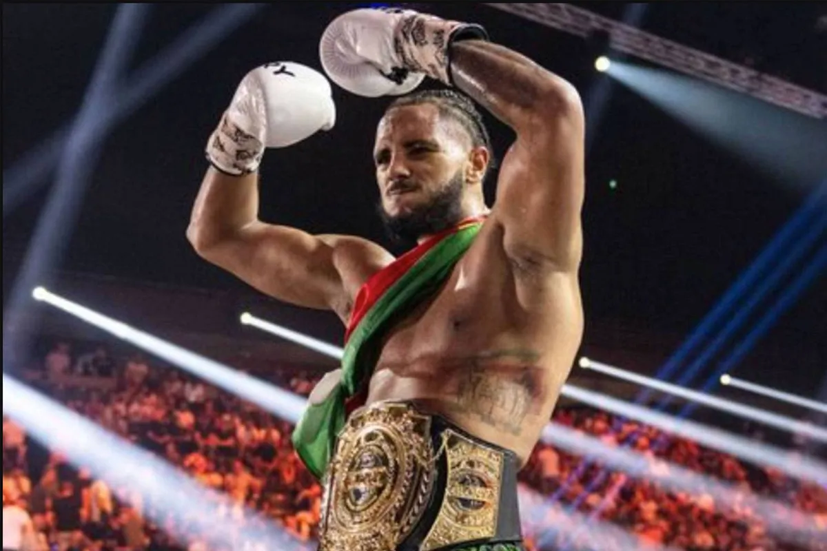 KIJKEN! Glory-kampioen Wisse leidt kickbokser De Koning naar brute overwinning