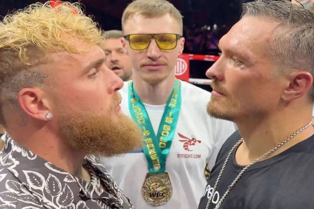 Boksheld Usyk maakt fans woest na uithaal tegen Jake Paul: 'niet doen'