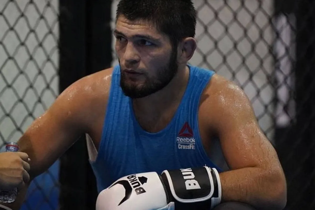 UFC ster Khabib zegt ‘NEE’ tegen 100 miljoen – weigert gevecht met bokslegende