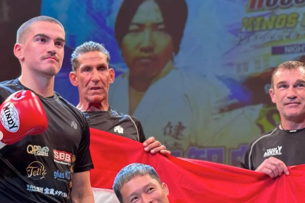 Zoon Peter Aerts slaat Japanner keihard knock-out in Osaka