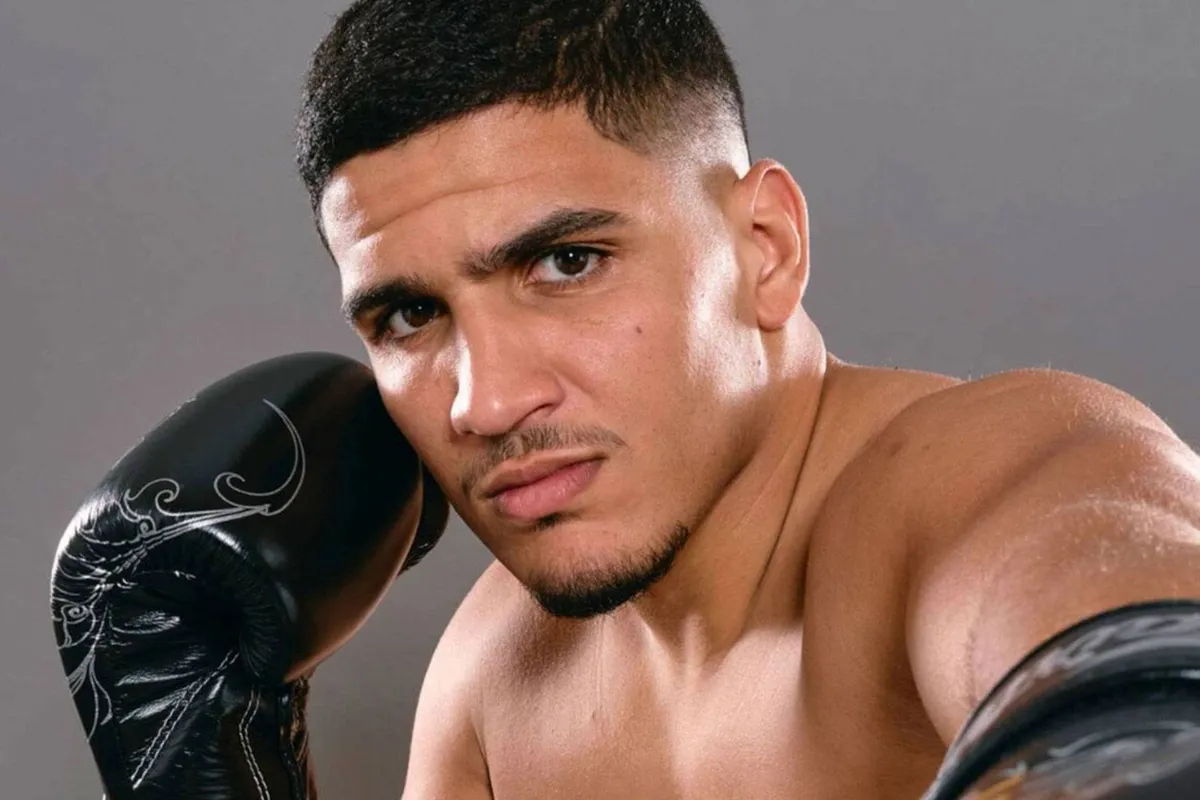 BREAKING! Glory-kickbokser Younes Smaili maakt ook overstap naar MMA