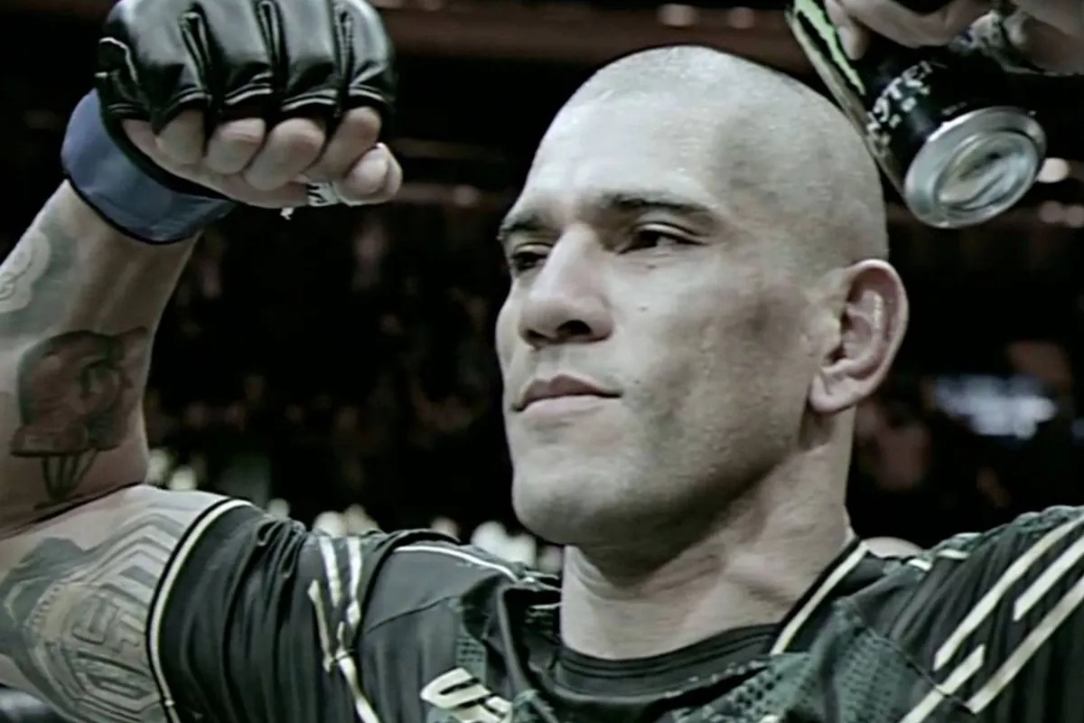 UFC shock: Kampioen Alex Pereira lange tijd uitgeschakeld - dit is waarom!