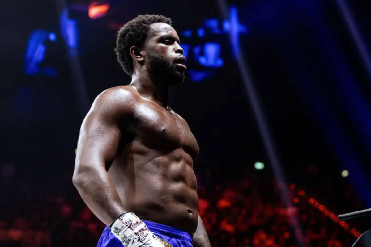 Glory-ster Abena onthult meer over boksdroom na comeback winst bij WFL