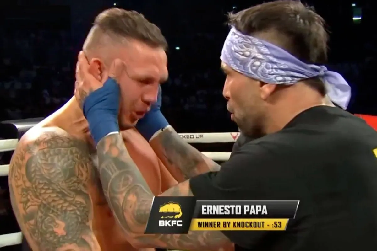 Topvechter Fred Sikking BKFC-debuut eindigt in nachtmerrie - pijnlijk verlies