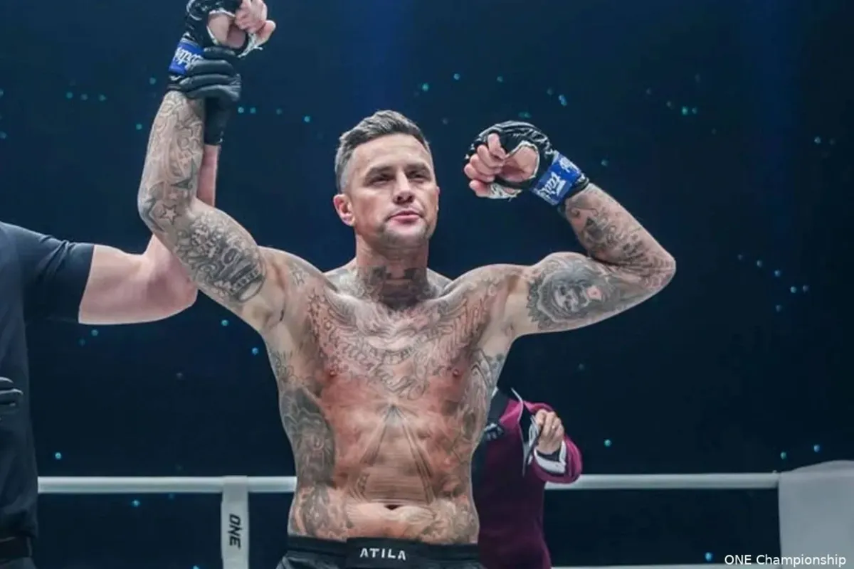 Topvechter Nieky Holzken (41) gaat voor wereldtitel boksen - geschiedenis schrijven!