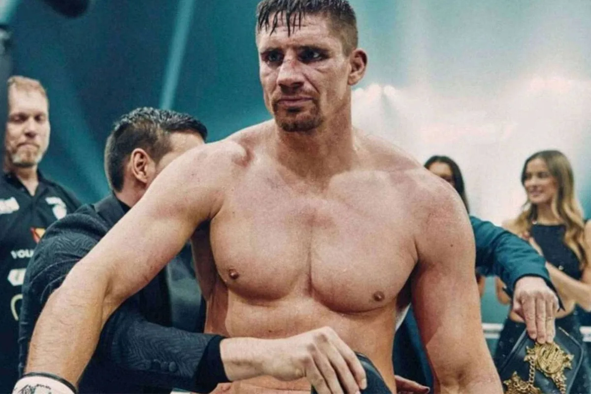 Rico Verhoeven redt UFC-kampioen in voorbereiding op titelgevecht