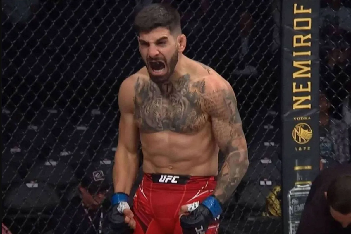 Schok! UFC-kampioen Ilia Topuria stopt ineens - fans in onzekerheid