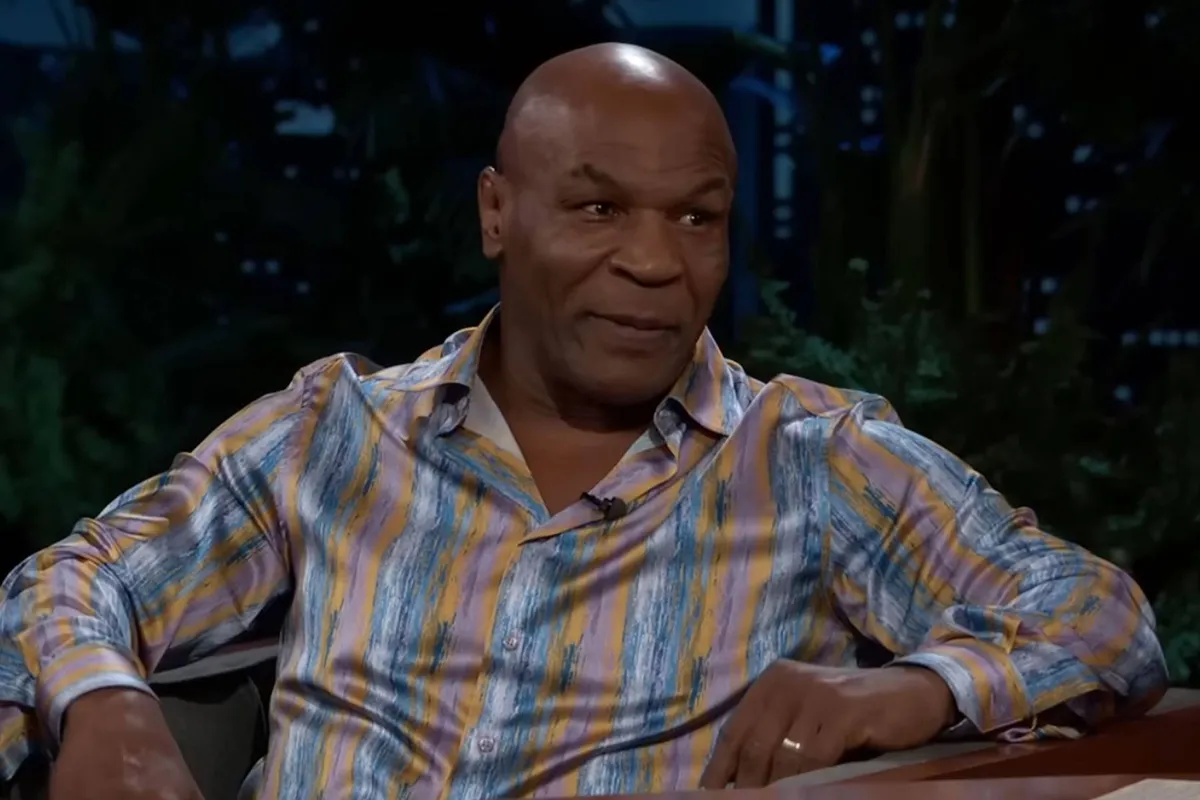 Boksheld Mike Tyson onthult pijnlijke kwaal die hem letterlijk sloopt - live op TV