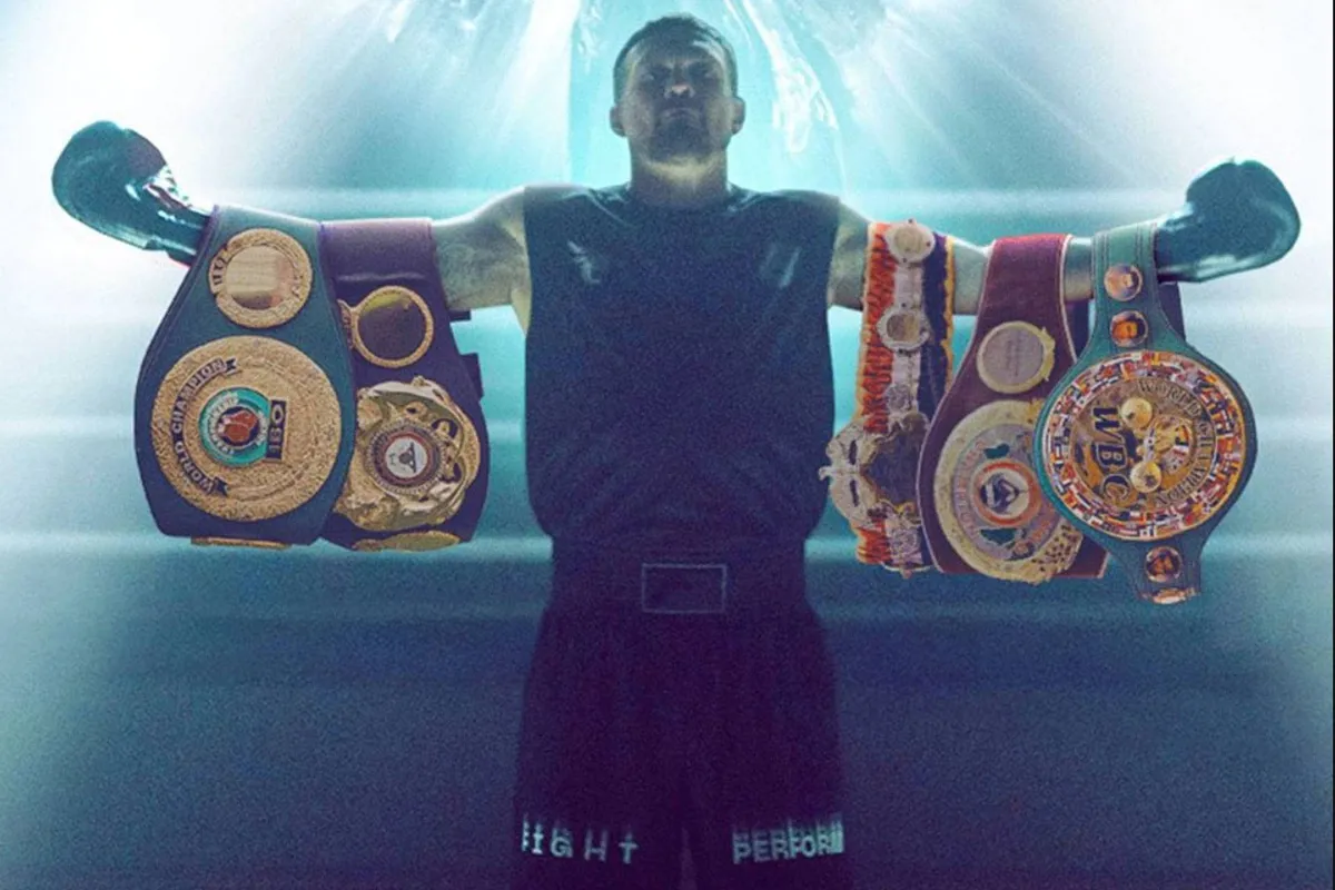 Schok! Boksheld Usyk levert zwaargewicht wereldtitel in - nieuwe kampioen staat op