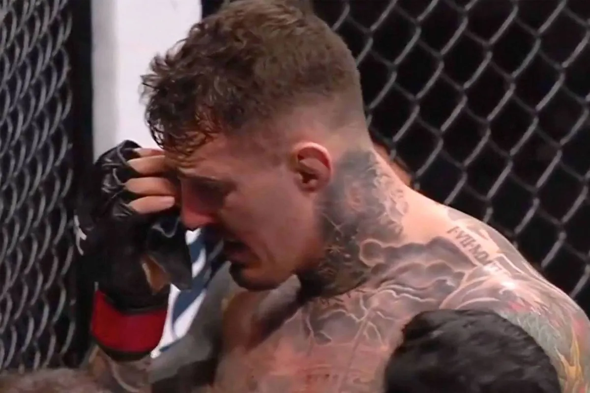 Zwaar oogletsel! UFC kampioen Aspinall heeft bewijs en wil wraak