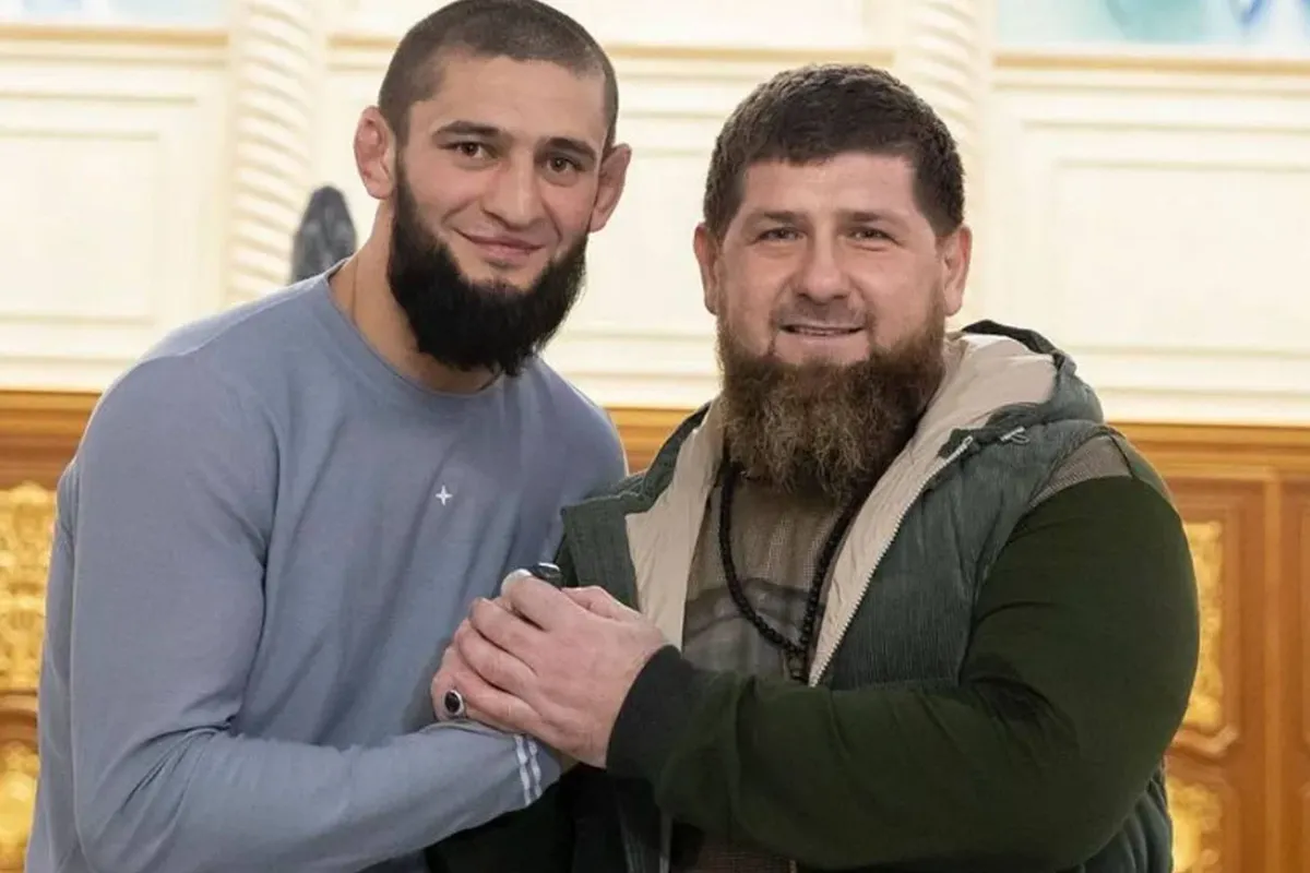 Eer en ongemak tegelijk – UFC-ster Chimaev beloont door omstreden leider Kadyrov
